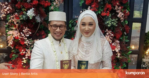 Sah Jadi Istri Sandy Nasution Ini 10 Potret Pernikahan  